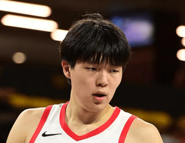 杨瀚森：不在乎外界的批评 身边人会为此感到难过