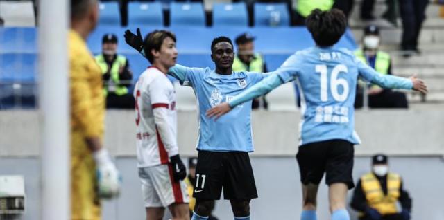 开云-60126名球迷见证！马莱莱传射英博迎来中超首胜