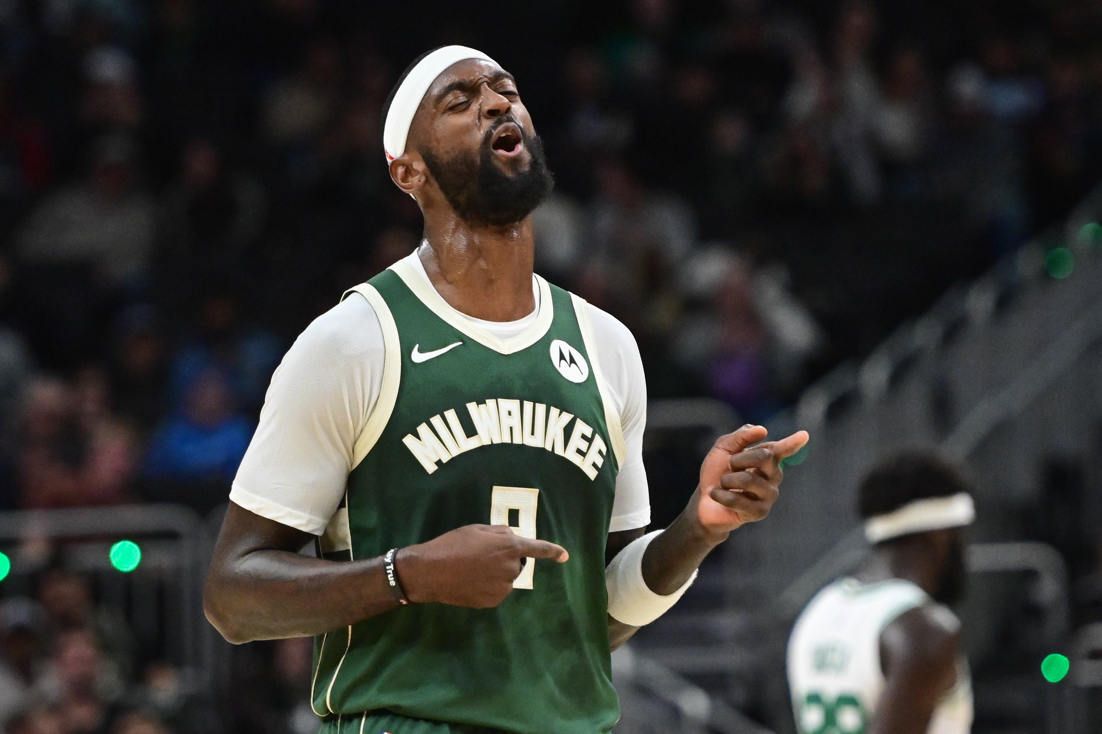 开云体育官网-这么多铁人！波蒂斯&amp;罗林斯&amp;哈里斯半场合计14中2仅拿7分