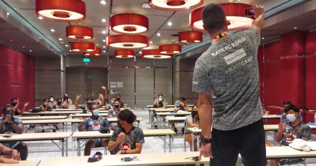 开云APP-自信十足？菲律宾卡雅赛前搞Party：不关心海港上谁